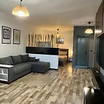 & Traky, Saint Vlas, улица черно море 12 Sveti Vlas