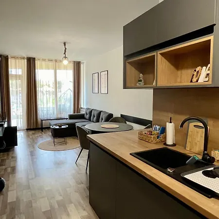 & Traky, Saint Vlas, улица черно море 12 * سفيتي فلاس