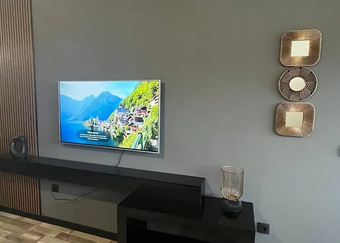 & Traky, Saint Vlas, улица черно море 12