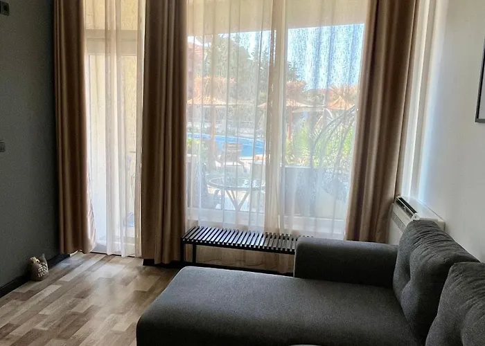 & Traky, Saint Vlas, улица черно море 12 Apartament *