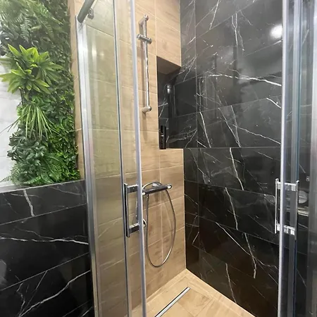 & Traky, Saint Vlas, улица черно море 12 Apartamento *